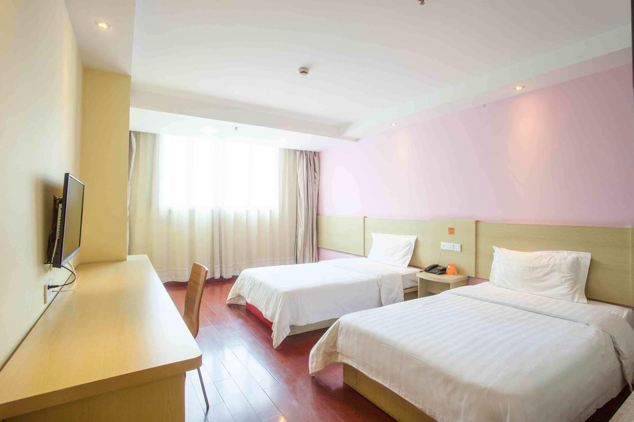 7Days Inn Wuhan Zhuankou Development Zone Jianghan University Rum bild